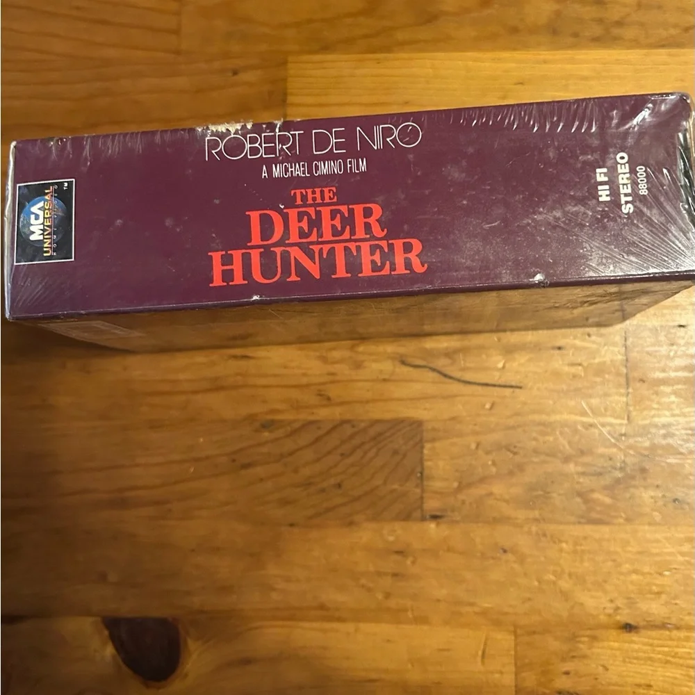 Universal The Deer Hunter VHS - Multicolor Design